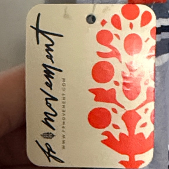 FP Movement
Sport Mode Muscle Tank NWT Size Women’s Medium - Picture 6 of 7